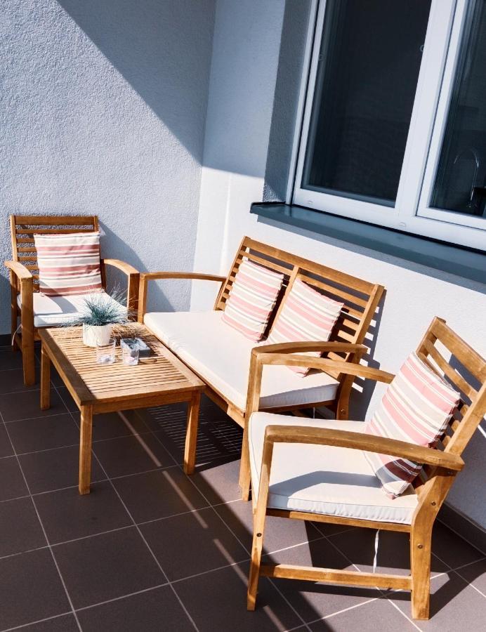 Apartament Na Zielonej Z Tarasem Pila Exterior photo